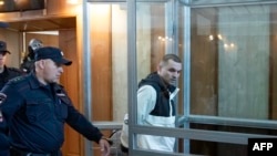 Gordon Black la audierea de joi de la Tribunalul Districtului Pervomaisk din Vladivostok. 