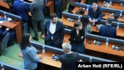 Poslanici u sali za zasedanje Skupštine Kosova, Priština (foto-arhiv)