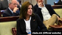 американската амбасадорка Кејт Мари Брнз