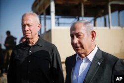 Galant (stânga) a fost singurul care contrabalansa ideile agresive ale lui Netanyahu (dr), scrie presa israeliană.