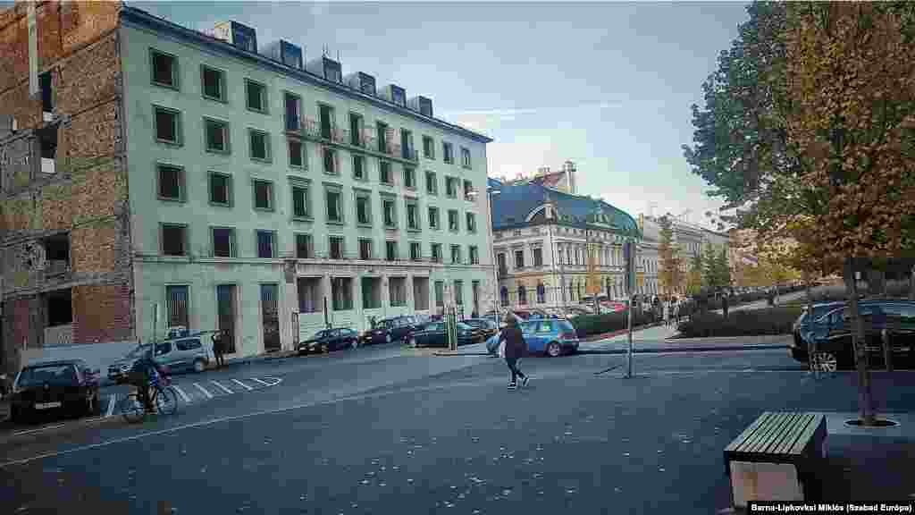 Budapest K&#246;zt&#225;rsas&#225;g t&#233;r, az MSZMP (majd az MSZP) r&#233;gi p&#225;rth&#225;za