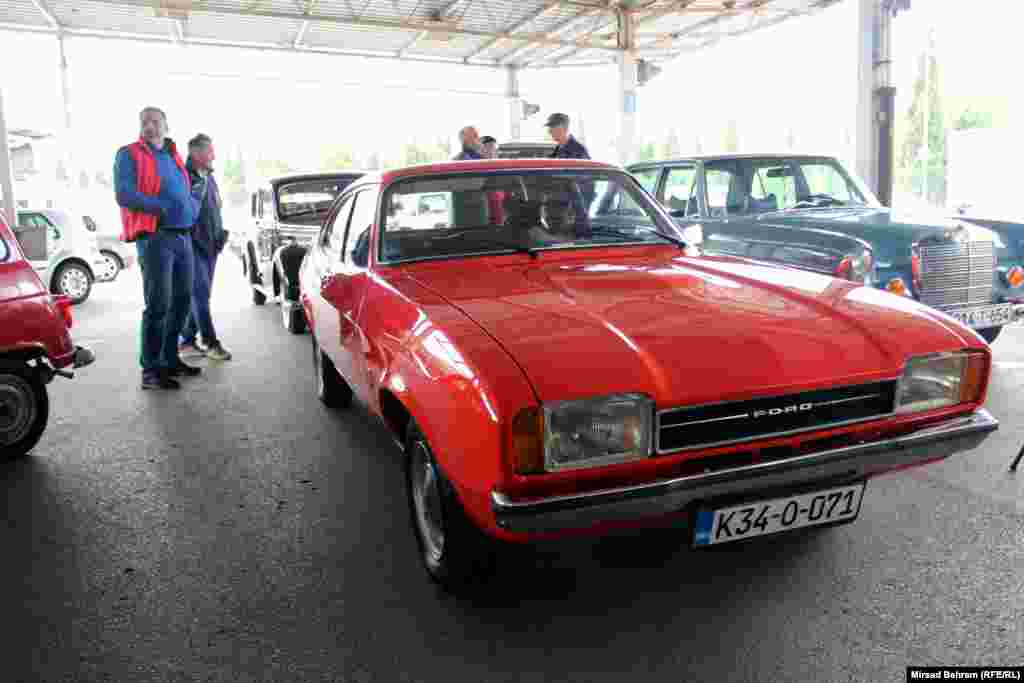 Nekad popularni Ford Capri, s kraja šezdesetih i sedamdesetih godina 20. stoljeća.