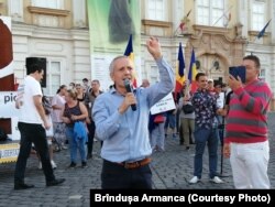 Beniamin Muj organizatorul protestului antivaccinist de la Timișoara