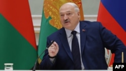 Minden bizonnyal a jövő évi választáson is az orosz elnök közeli szövetségesének számító belarusz vezetőt fogják győztesnek nyilvánítani