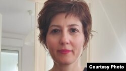 Izabela Kisić: “Srpski svet” je eufemizam za ono što je nekada bila ideja Velike Srbije što je dovelo do ratnih sukoba u Jugoslaviji i do užasnih zločina. Glavne stranke opozicije nikada nisu izrekle svoj stav o srpskom svetu osim desničarskog dela opozicije koji taj projekt otvoreno podržava i pre svega Republiku Srpsku vidi kao ratni plen.