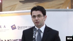 Министерот за транспорт и врски Миле Јанакиевски