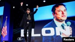 Miliardarul Elon Musk a postat de mai multe ori pe X (fostul Twitter), platformă pe care o deține, despre alegerile din România.