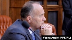 "Nema tu ozbiljnih imena", komentar je ministra prosvete Mladena Šarčevića na podršku koju su profesori dali građanskim protestima