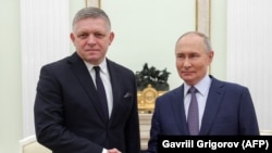 Роберту Фицо и Владимир Путин