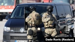 Pripadnici Državne agencije za istrage i zaštitu (arhivska fotografija)