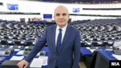 Европратеникот Илхан Ќучук