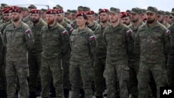Mai mulți oficiali de rang înalt au minimalizat perspectiva desfășurării de forțe militare europene ca forțe de menținere a păcii în Ucraina. (foto de arhivă)