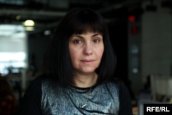 მარინა დავიდოვა, თატრმცოდნე