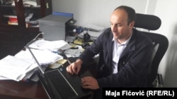 Shefi i Zyrës për Komunitete në komunën e Zveçanit, Lulzim Peci