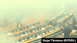 Gaz lotsjellës në Kuvendin e Kosovës