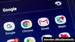 Google-alkalmazások egy Samsung S8 képernyőjén. 2017. november 12. 