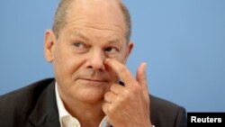 Nemački kancelar Olaf Šolc na konferenciji za novinare u Berlinu 11. avgusta 2022.