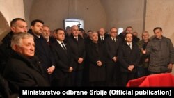 Vulin i vojna delegacija u manastiru Rovci kod Kolašina 