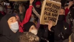 Templomoknál is tüntetnek Lengyelországban