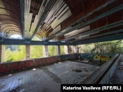 Големият плувен басейн в резиденция „Банкя“