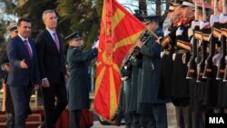 Архивска фотографија - Генералниот секретар на НАТО Јенс Столтенберг и премиерот Зоран Заев во Скопје, 18.01.2018