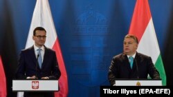 Mateusz Morawiecki i Viktor Orban 