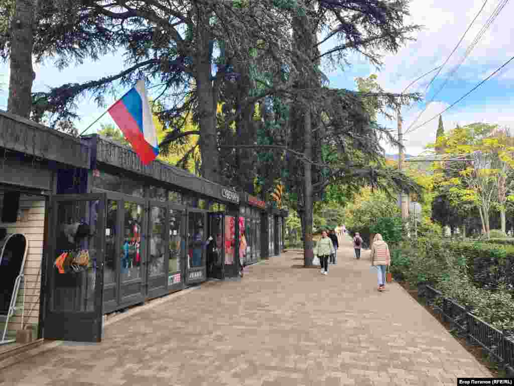 Торговая улочка в Ялте