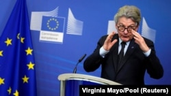 Thierry Breton, a korszakosnak ígérkező védelmi ipari csomagot előterjesztő uniós biztos