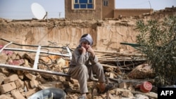 خُلم ولسوالۍ کې د زلزلې یو متاثره ماشوم 