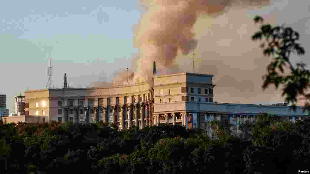 Julija Szviridenko ukrán miniszterelnök elmondta, hogy ez volt az első alkalom, hogy a kormány központi épületét is találat érte Kijevben