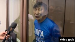 Марат Жыланбаев в суде Астаны. В ноябре 2023 года его приговорили к семи годам заключения по обвинениям, которые он считает политически мотивированными