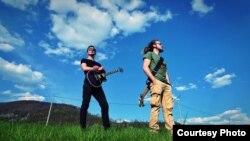 Muamer Čivić i Miroslav Andrić, muzičari iz Srebrenice