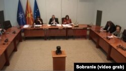 Седница на собраниската Комисија за прашања на изборите и именувањата.