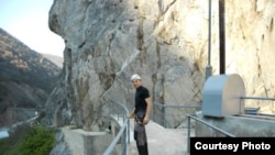 Здравко Дејановиќ, македонски алпинист.