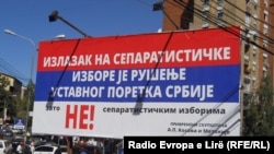Bilbordi protiv izbora na Kosovu, Mitrovica, septembar 2013.