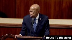 Džon Luis (John Lewis), aktivista za nenasilje i građanska prava u SAD, bivši saradnik slavnog Martina Lutera Kinga preminuo je u 81. godini