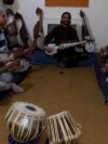 Afganistanski muzičari koji su pobjegli od talibana strahuju od deportacije 