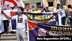 მუსტაფა ემრე ჩაბუქის მხარდასაჭერი აქცია თბილისში. 2017 წლის 7 ივლისი