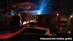 Противпожарни бригарди и амбулантни возила пред дискотеката „Пулс“ непосредно по избувнувањето на пожарот