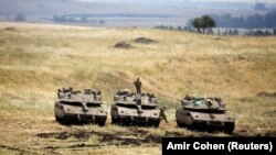 Izraelski tenkovi u blizini sirijske granice, Golanska visoravan