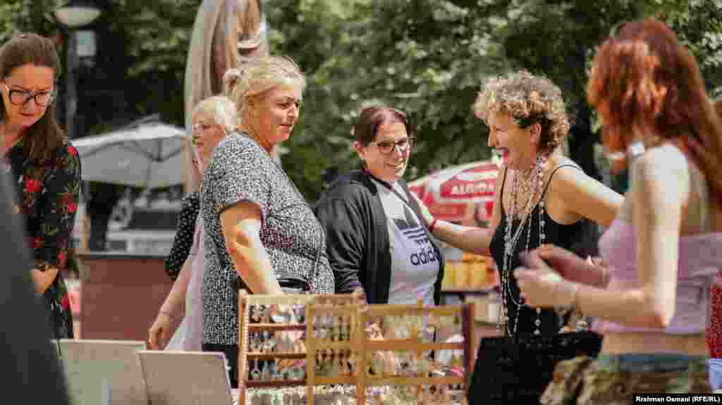 Panairi tërhoqi edhe disa vizitorë nga diaspora.