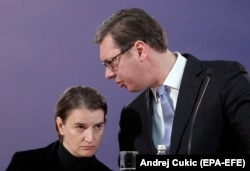 "Vučić daje gospođi Brnabić podršku čas kao predsednik najveće stranke, čas kao predsednik države", kaže Đorđe Pavićević