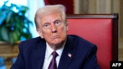 Президентът на САЩ Доналд Тръмп подписа серия свои укази веднага след церемонията по встъпването си в длъжност за втори мандат в Капитолия във Вашингтон, окръг Колумбия, 20 януари 2025 г.