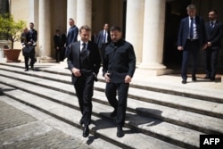 Președinții Emmanuel Macron și Volodimir Zelenski la funeraliile Papei Francisc - 26 aprilie 2025.