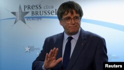 Carles Puigdemont, lider katalonskih separatista na dan kada je potpisan sporazum sa španskim socijalistima za podršku španske vlade, za koji se očekuje da će uključiti zakon o amnestiji za katalonske separatističke aktiviste, u Briselu, 9. novembar, 2023.