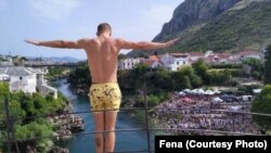 Skokovi sa Starog mosta u Mostaru, 25. jul 2021.