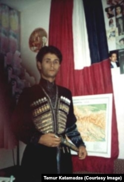 თემურ ქათამაძე თურქეთში, ქართული კულტურის ცენტრში. ფოტო ქათამაძის არქივიდან.