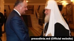 Президент Молдовы Игорь Додон и глава РПЦ патриарх Кирилл, Москва