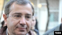 Беслан Бутба возглавлял кабинет министров Абхазии с 29 сентября 2014 года, а до этого момента был депутатом Народного собрания – парламента РА