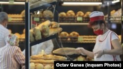 Industria panificației este afectată în prezent de evaziune fiscală, cred specialiștii. Totuși, TVA zero la pâine nu garantează că fenomenul ar fi oprit.